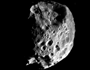 La luna que llegó del más allá