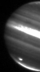 Un impacto no identificado deja en Júpiter una marca del tamaño de la Tierra
